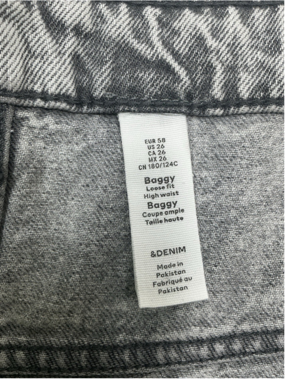 Womans H&M Baggy Loose Fit black Acid Wash Straight Denim Jeans 26 plus size - Picture 4 of 8
